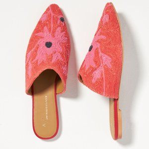 NWOT Anthropologie embroidered mules